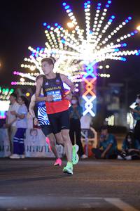 BIB: 300
                            <button type="button" onclick="openModal(22933772)" class="btn btn-primary btn-sm float-right btn-popup" data-toggle="modal" data-target=".modal-high-quality">
                        <i class="fas fa-shopping-cart"></i> Add to Cart
                    </button>
                                            <button type="button" onclick="isThisMe(22933772, true)" class="btn btn-success btn-sm float-right btn-popup btn-isme hidden" data-toggle="tooltip" data-placement="bottom" title="นี่คือรูปของคุณใช่ไหม คลิกที่นี่เพื่อเอาเข้าอัลบั้ม">
                        <i class="fas fa-plus"></i> Add to album
                    </button>
                    <button type="button" onclick="isThisMe(22933772, false)" class="btn btn-warning btn-sm float-right btn-popup btn-isnotme hidden">
                        <i class="fas fa-ban"></i> Remove from album
                    </button>